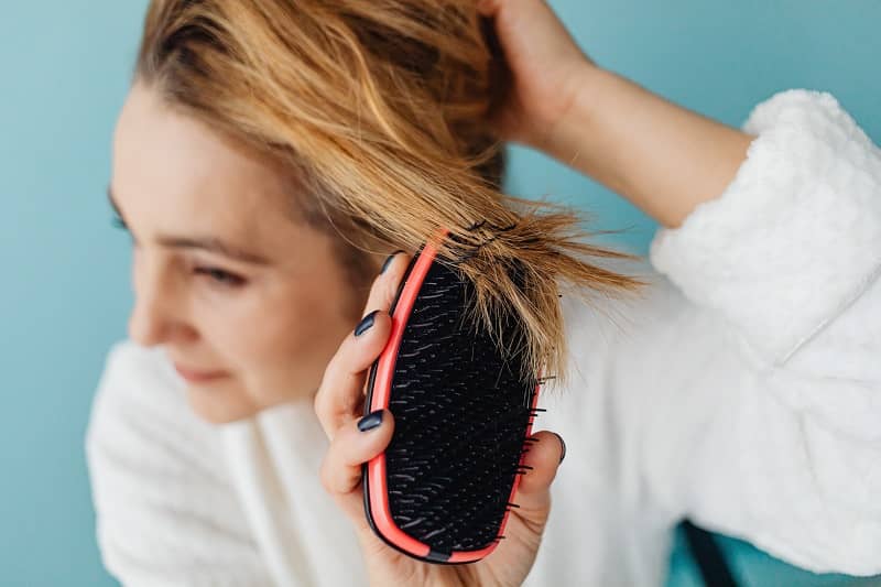 how to protect your hair while working out
